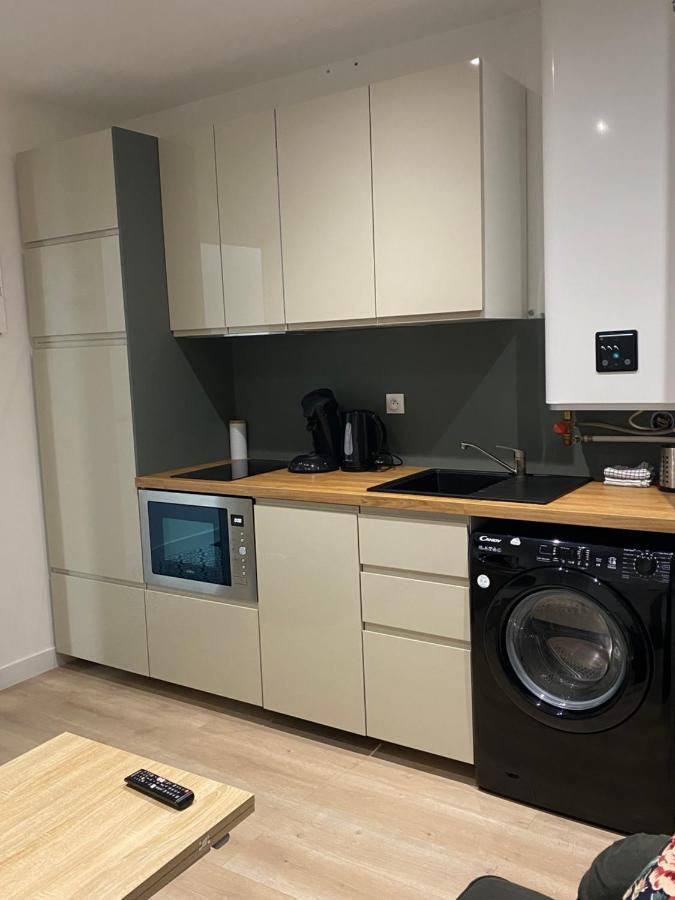 Studio 25M2 Avec Parking Prive - Lycee Roosevelt - Arena - Gare Reims Luaran gambar